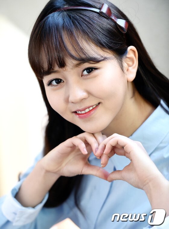 본문 이미지 - 배우 김소현이 최근 서울 종로구 삼청동의 한 카페에서 진행된 인터뷰에서 앞으로 "오래 함께 할 수 있는 배우가 되고 싶다"고 바람을 드러냈다. ⓒ News1star / 권현진 기자