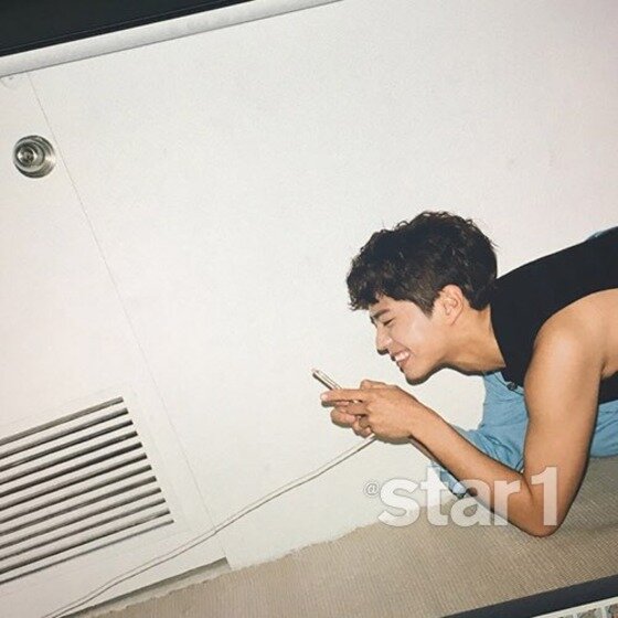 본문 이미지 - 배우 박보검이 색다른 반전 매력을 뽐냈다.  ⓒ News1star / 앳스타일