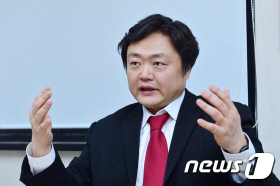 본문 이미지 - 백종우 중앙심리부검센터장이 11일 오후 서울 강남구 세종로 중앙심리부검센터에서 뉴스1과 인터뷰를 가지고 있다./뉴스1 ⓒ News1 임경호 기자