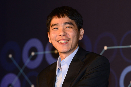 이세돌 "AI 시대 바둑 격차 더 벌어져…사회도 마찬가지"