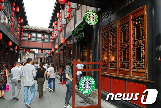 본문 이미지 - 중국 사천성의 중심 도시인 역사의 도시, 성도에서는 삼국지 역사의 숨결을 느껴볼 수 있다. (하나투어리스트 제공) ⓒ News1travel