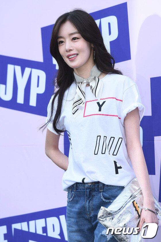 본문 이미지 - 한선화가 소속사와 계약을 종료했다.  ⓒ News1star./ 고아라 기자