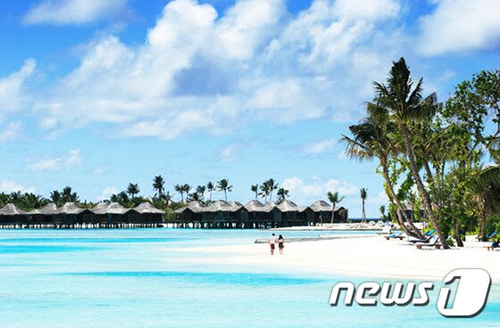 본문 이미지 - 아난타라 리조트는 디구피놀로와 벨리가나우 두 개의 섬으로 이뤄져 있다. (허니문리조트 제공)ⓒNews1travel