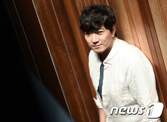 본문 이미지 - 김을동이 아들 송일국의 강력한 지지에도, 낙선이 예측돼 아쉬움을 자아냈다.ⓒ News1star/ 고아라 기자