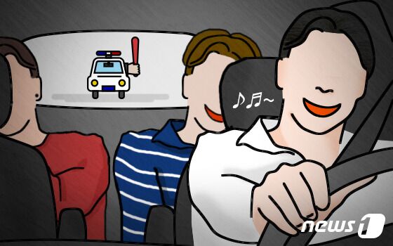 "빨리 밟아"…문틈에 팔 낀 경찰 끌고 20m 달린 마약사범 철창행