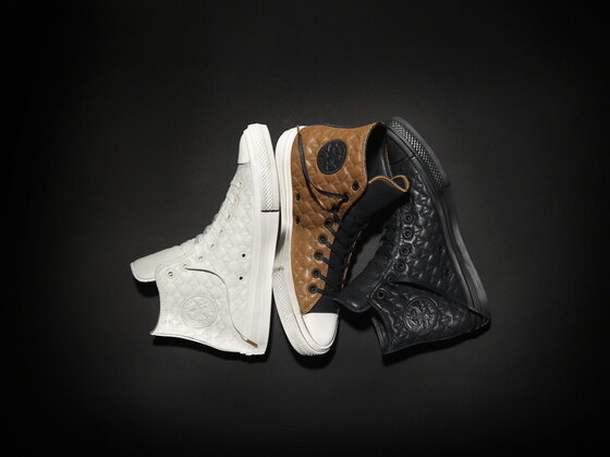 본문 이미지 - <table style="margin: auto; width: 540px; clear: both;" border="0" cellspacing="0" cellpadding="0" align="center"><tbody><tr><td style="padding: 0 10px 5px 2px;" align="center">‘컨버스 척 테일러 올스타 II 부활절PACK’ 출시(이미지제공=컨버스)ⓒ News1