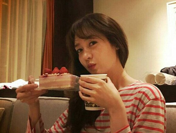 본문 이미지 - '몬스터' 성유리가 과거 김구라를 언급했다. ⓒ News1star / 성유리 인스타그램