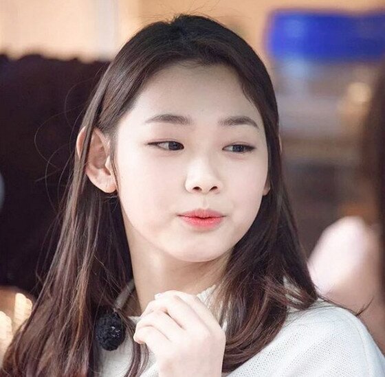 본문 이미지 - ioi 강미나가 물오른 미모를 과시했다. ⓒ News1star / I.O.I 공식 인스타그램