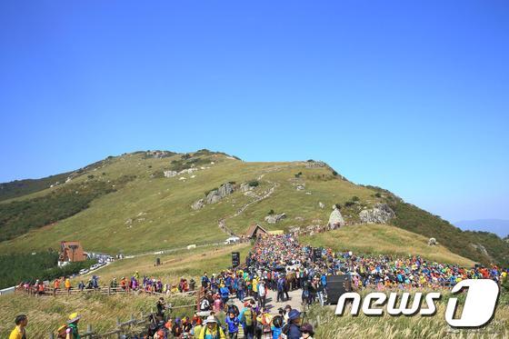 본문 이미지 - 영남알프스 전경. ⓒ News1