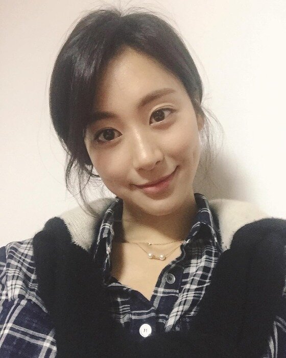 본문 이미지 - SG워너비 멤버 김용준과 열애 중인 배우 박혜원이 매니지먼트 달콤이앤엠과 전속계약을 했다.ⓒ News1star/ 박혜원 인스타그램