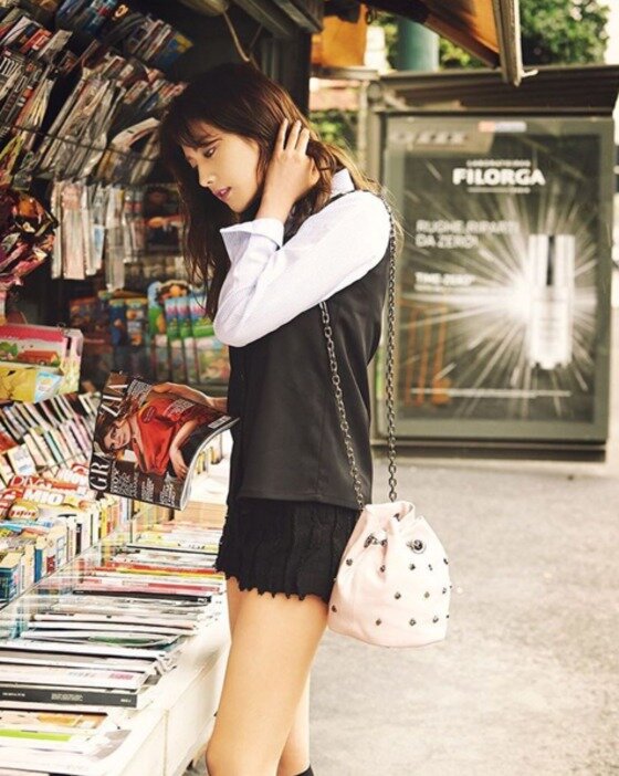 본문 이미지 - 밀라노를 여행 중인 나나의 모습이 화보에 앞서 공개됐다. ⓒ News1star / 그라치아 인스타그램