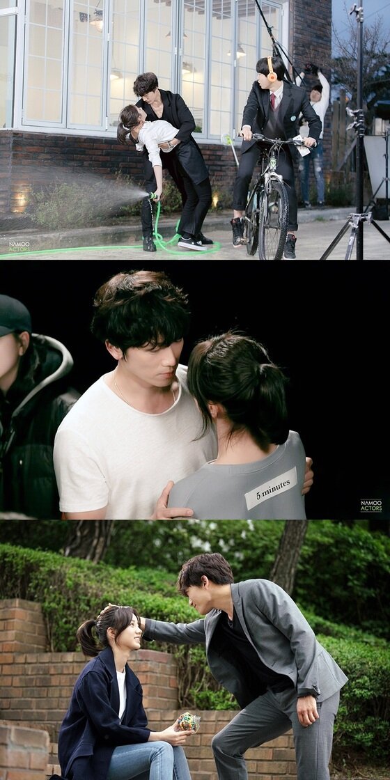 본문 이미지 - '딴따라' 지성의 스킨십 촬영 당시 모습이 공개됐다. ⓒ News1star / 나무엑터스