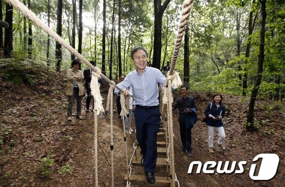 건지산 아이숲을 찾은 김승수 전주시장/뉴스1 DB