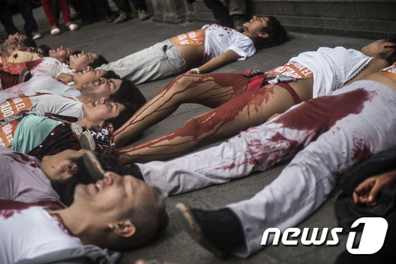 [사진] “후지모리 반대” 피의 시위