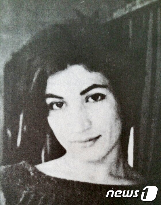 본문 이미지 - 20세기 이란의 가장 영향력 있는 시인이었던 포루그 파로흐자드. ⓒ News1