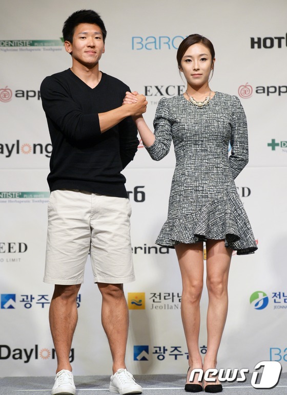 (서울=뉴스1) 오대일 기자 = 4일 서울 마포구 베스트웨스턴 서울가든호텔에서 열린 모터&레저 스포츠한마당 스페셜 이벤트 '인간 VS 자동차 대결' 공식 기자회견에서 남자육상 10 …