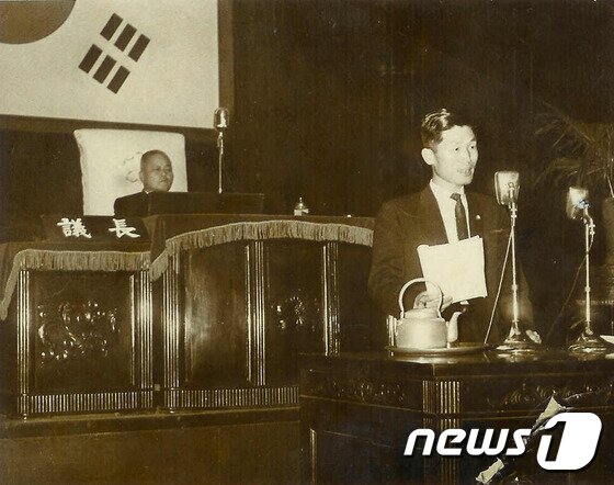 본문 이미지 - 구태회 명예회장 국회의원 의정활동 모습ⓒ News1