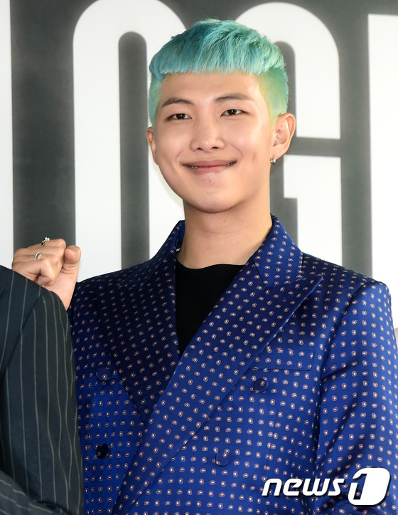 (서울=뉴스1스타) 권현진 기자 = 방탄소년단 랩몬스터가 7일 오후 서울 올림픽공원 체조경기장에서 열린 ‘2016 BTS LIVE-화양연화 on stage : epilogue’ 콘 …