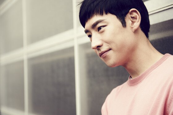 본문 이미지 - 배우 이제훈이 최근 서울 종로구 삼청동의 한 카페에서 진행된 영화 '탐정 홍길동: 사라진 마을' 관련 인터뷰에서 작품에 출연한 이유를 밝혔다. ⓒ News1star / CJ 엔터테인먼트