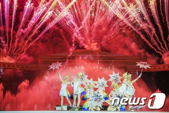 본문 이미지 - 불꽃쇼 &#39;박칼린의 플레이 유어 메모리&#39;ⓒ News1