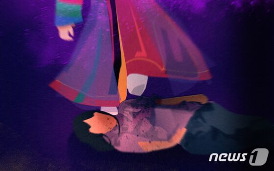 "굿 비용 내놔" 전 남편 때려 숨지게 한 여성·무속인 징역 30년 확정