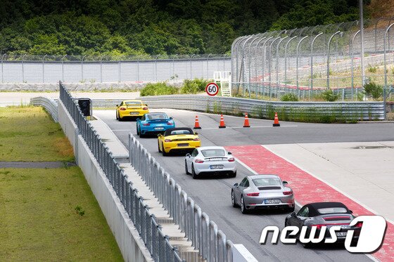 본문 이미지 - 2016 포르쉐 월드로드쇼ⓒ News1