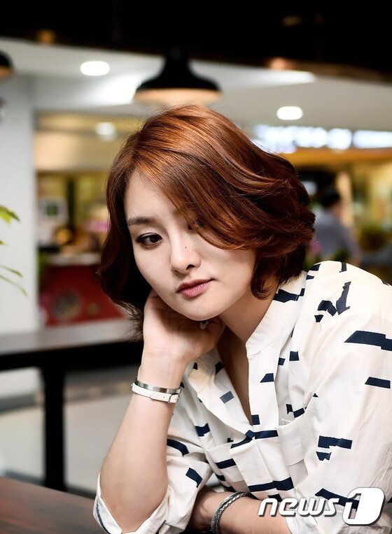 본문 이미지 - 가수 영지가 지난 2일 서울 구로구 고척동 고척스카이돔 스카이 워크몰에서 자신이 꿈꾸는 미래에 대해 이야기했다. ⓒ News1star / 고아라 기자