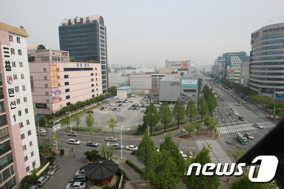 광주신세계와 특급호텔의 딜레마 '멈춰버린 지역 유통계' - 뉴스1