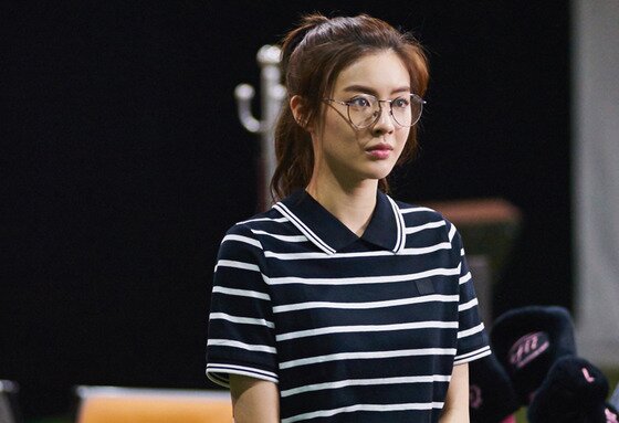 본문 이미지 - 이선빈이 맡은 &#39;38사기동대&#39; 조미주 역은 그간 골프캐디, 다단계 회사 직원 등 다양한 모습으로 변신했다. ⓒ News1star / 웰메이드예당