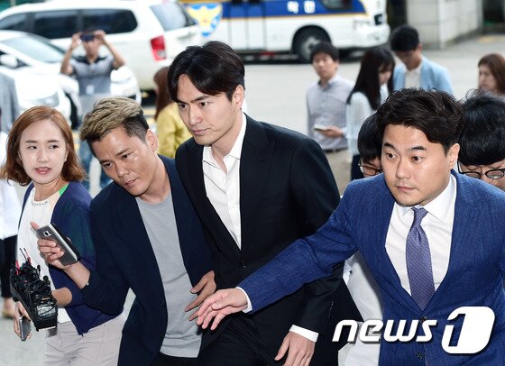 본문 이미지 - 성실히 조사 받고 오겠습니다.  . ⓒ News1star/ 권현진 기자