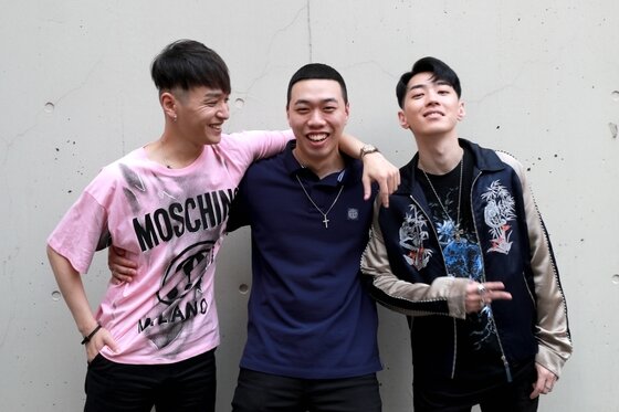 본문 이미지 - 사이먼 도미닉, 비와이, 그레이(왼쪽부터)가 '쇼미더머니5'에서 최종 우승했다. ⓒ News1star / Mnet