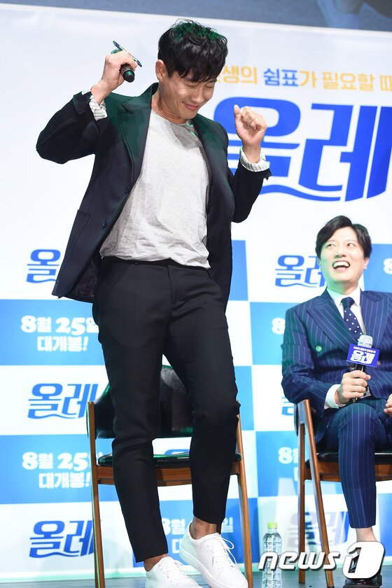 본문 이미지 - 배우 신하균이 영화 속 로맨스에 대해 언급했다. ⓒ News1star'/ 고아라 기자
