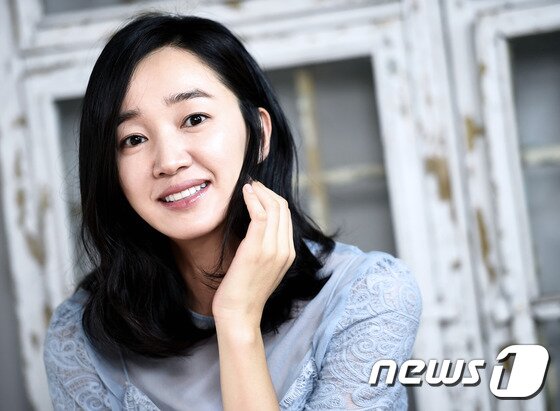 본문 이미지 - 수애가 '우리 집에 사는 남자'로 브라운관에 복귀한다. ⓒ News1star / 고아라 기자