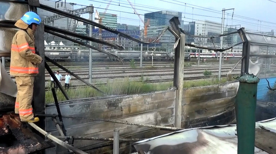 경의중앙선 수색역 인근 화물열차 탈선…국토부 "복구 총력"