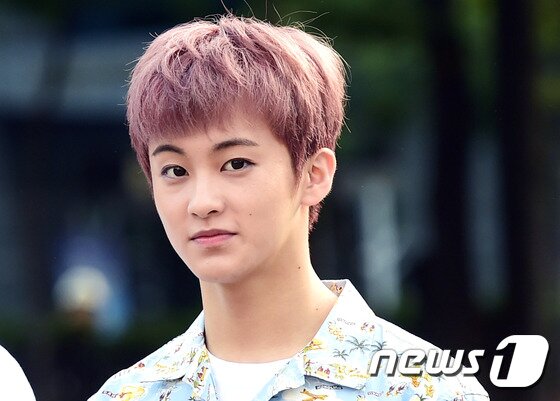 NCT 127 마크, 고교 랩 대항전 '고등래퍼' 출전 Nct 127 마크, 고교 랩 대항전 '고등래퍼' 출전