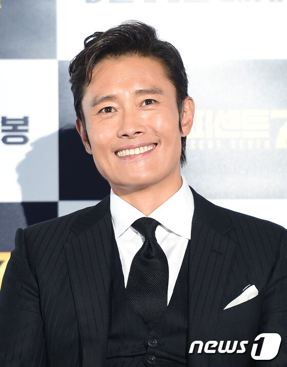 본문 이미지 - 배우 이병헌 측이 '마약왕; 출연에 대해 결정된 바 없다고 이야기했다. ⓒ News1star DB