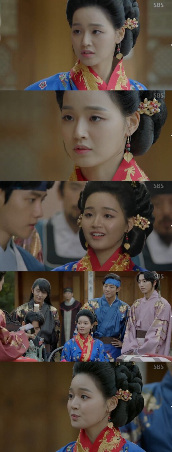 본문 이미지 - SBS 월화드라마 ‘달의 연인-보보경심 려’에 출연 중인 지헤라와 백현이 혼인했다.ⓒ News1star / 방송 캡처