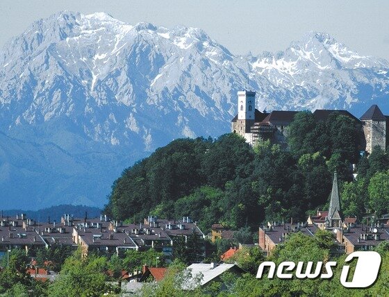 본문 이미지 - 류블라냐 성(사진제공=슬로베니아 관광청)ⓒ News1