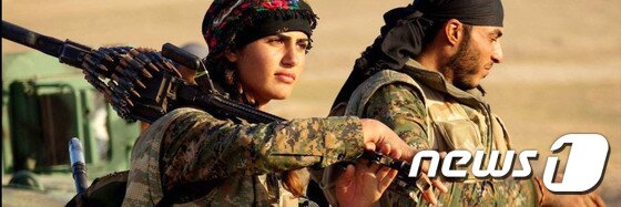 본문 이미지 - '쿠르드족 안젤리나 졸리'로 유명한 아시아 라마잔 안타르(22). ⓒ News1