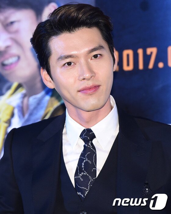 본문 이미지 - 배우 현빈이 10일 오후 서울 왕십리cgv에서 열린 영화 ‘공조’(감독 김성훈) 언론시사회에 참석해 매력을 발산하고 있다. ⓒ News1star / 권현진 기자