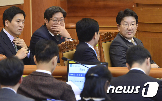 탄핵심판 변론기일 참석한 권성동 위원장