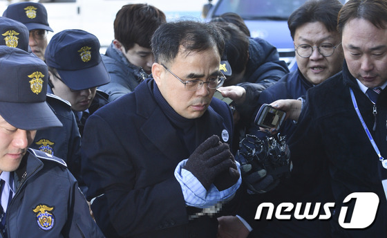 김종 전 차관, 탄핵심판 증인 출석