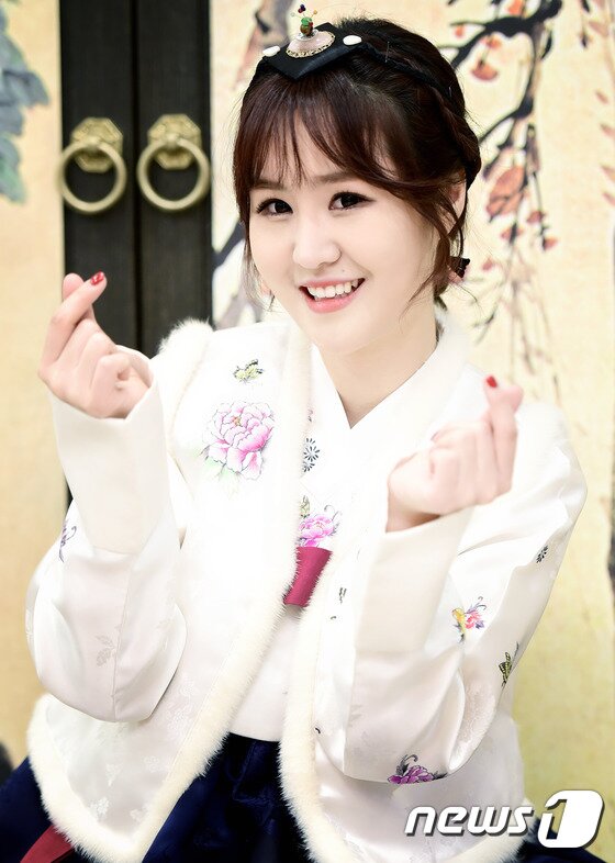 본문 이미지 - 트로트가수 윤수현이 최근 뉴스1스타와 만나 인터뷰를 진행했다.  ⓒ News1star/ 권현진 기자 