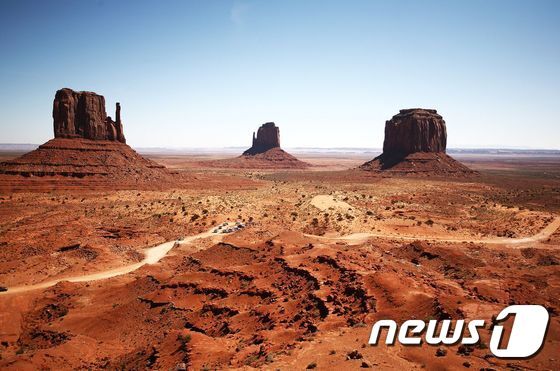 본문 이미지 - 모뉴먼트 밸리<사진=비욘드코리아>ⓒ News1