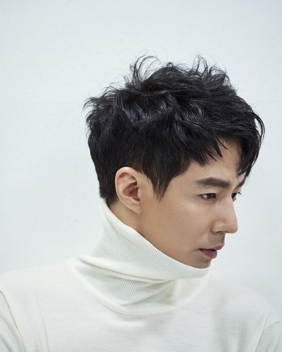 본문 이미지 - 배우 조인성이 자신의 20대를 돌아봤다. ⓒ News1star / 아이오케이