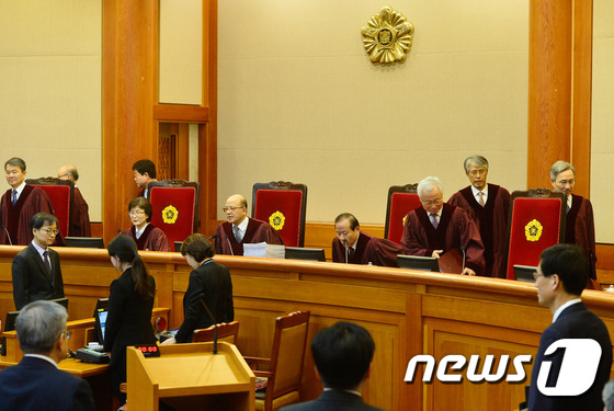 박근혜 대통령 탄핵심판 공개변론 시작