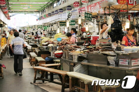 본문 이미지 - 광장시장 ⓒ News1