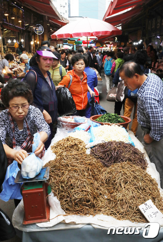 추석대목 붐비는 전통시장