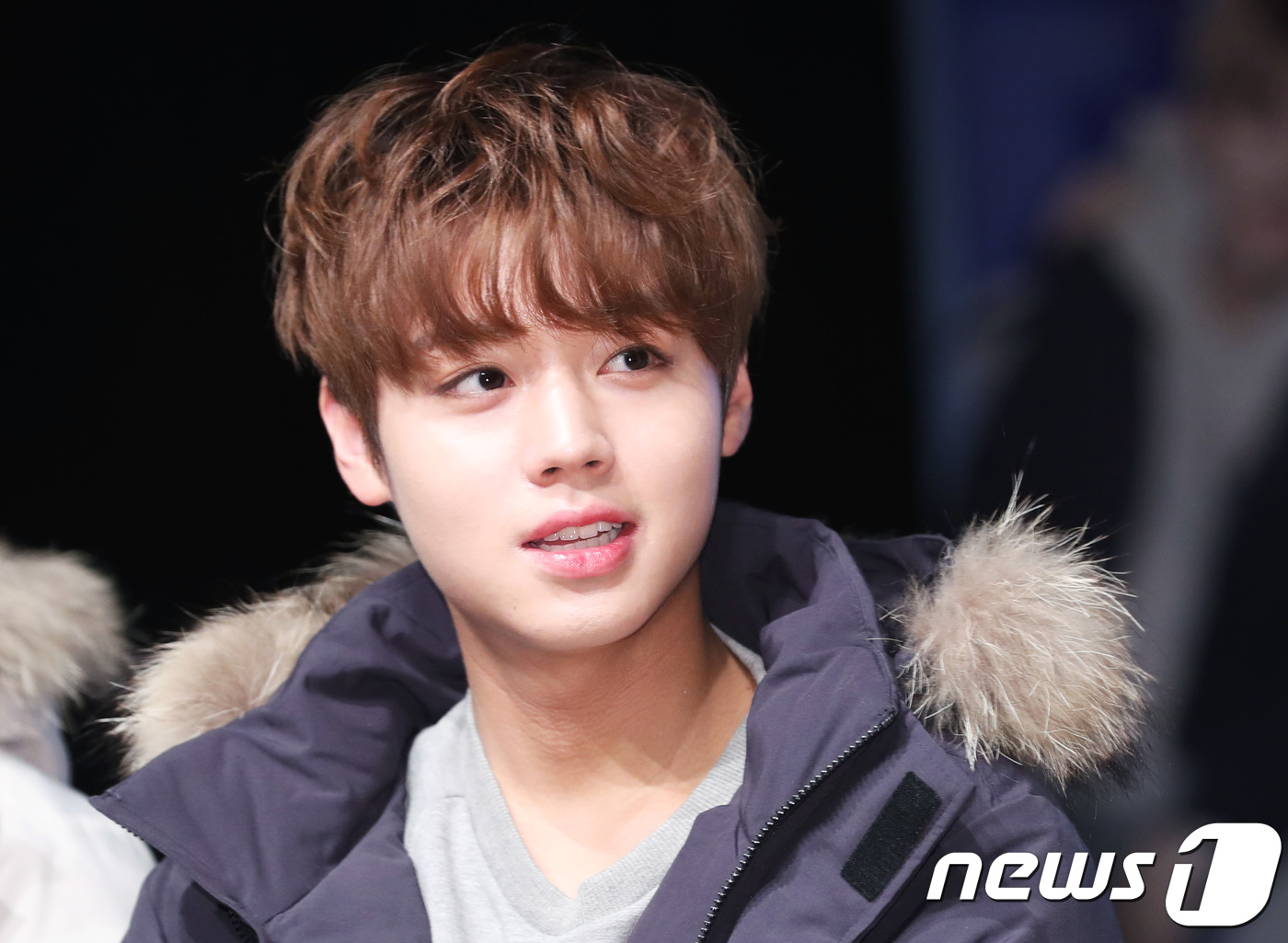 (서울=뉴스1) 권현진 기자 = 워너원(Wanna One) 박지훈이 1일 오후 서울 일지아트홀에서 열린 한 스포츠 브랜드 사인회에 참석해 포즈를 취하고 있다. 2017.10.1./ …