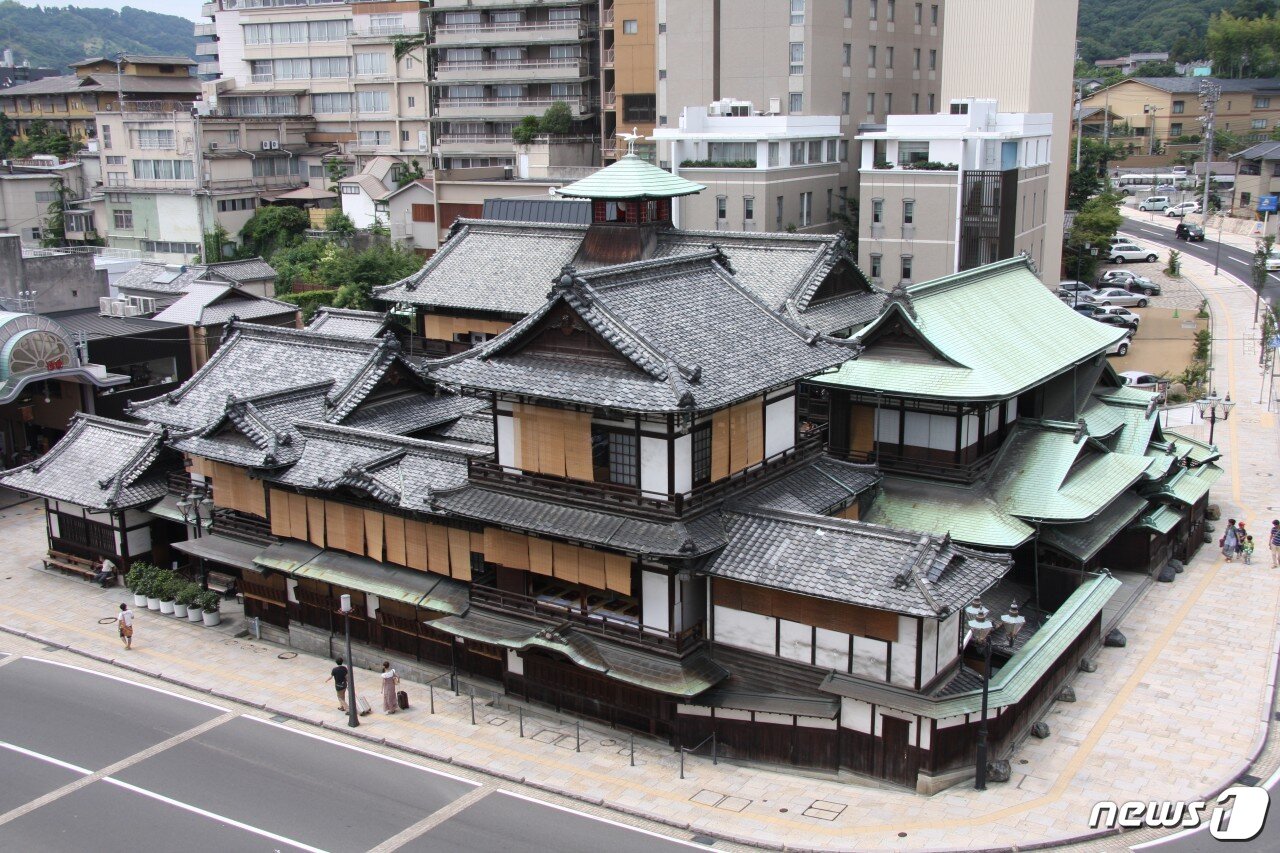 본문 이미지 - 3000여 년 역사를 지닌 도고온천. 일본정부관광국 제공.ⓒ News1